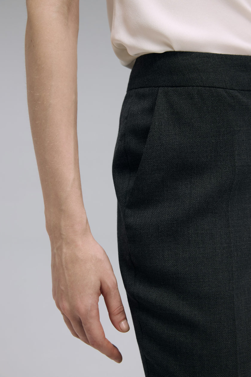 LC ELENA™ Charcoal Gray Textural Cropped Trousers