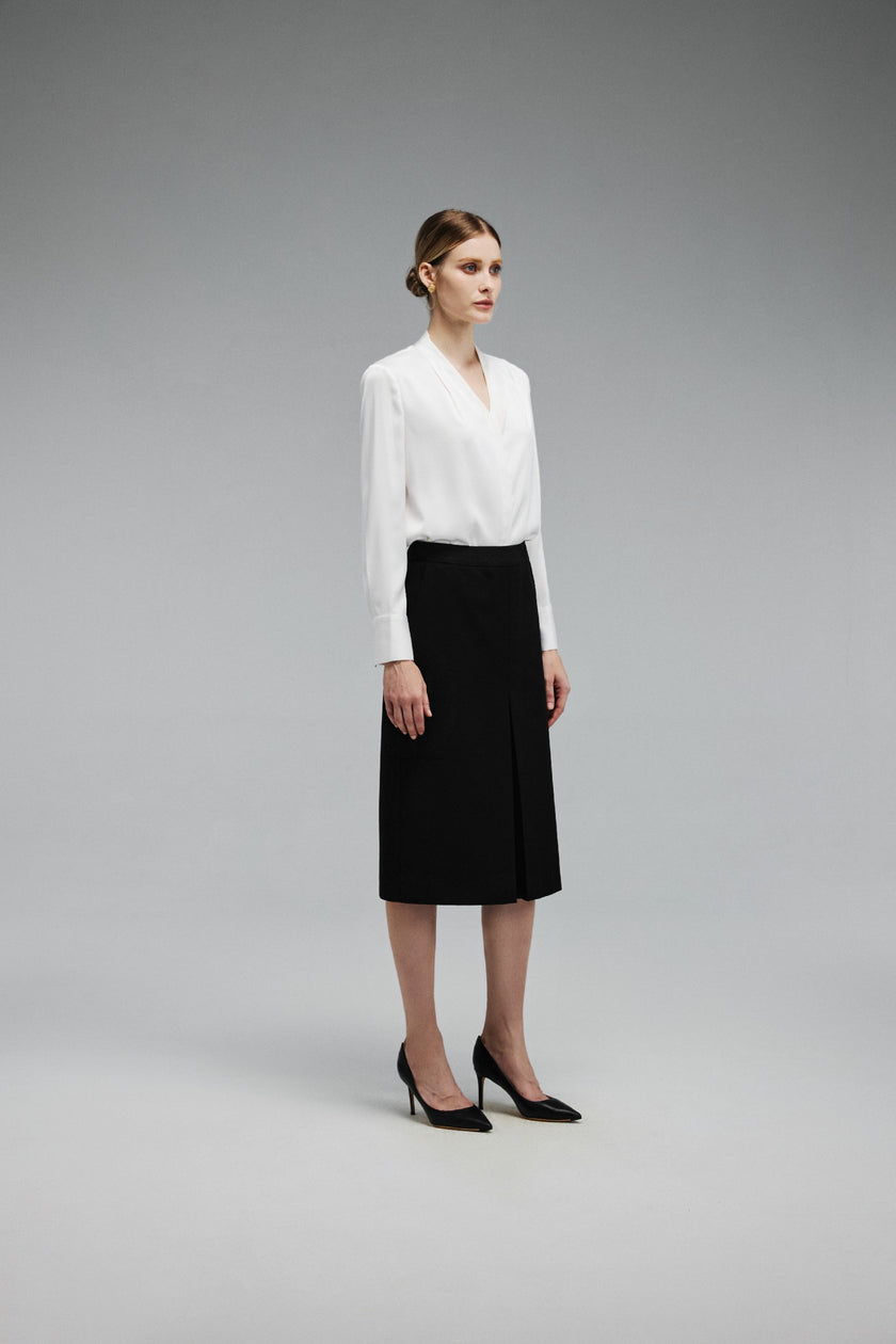 EV Sush™ Riva White Ruched V-neck Shirt