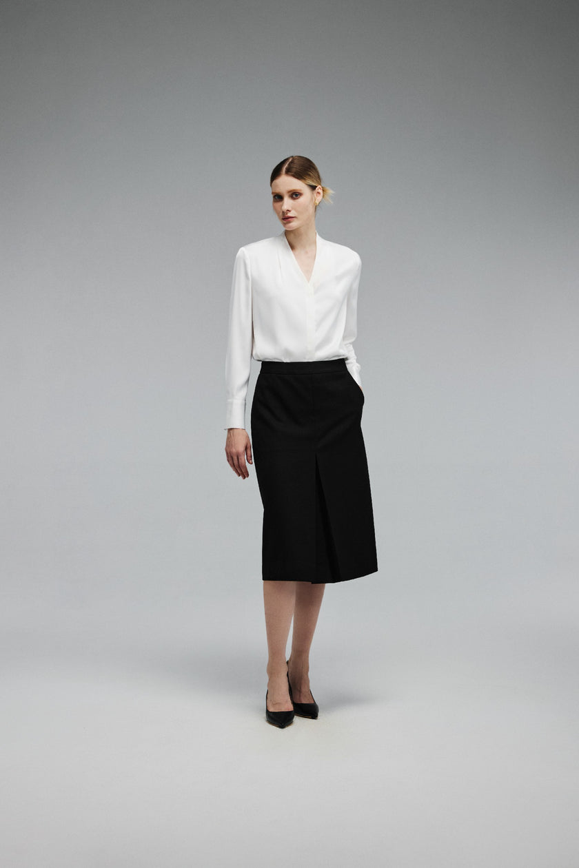 EV Sush™ Riva White Ruched V-neck Shirt