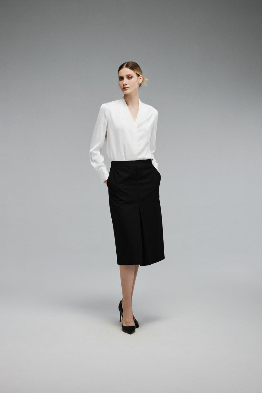 EV Sush™ Riva White Ruched V-neck Shirt