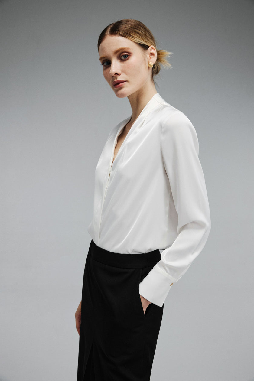 EV Sush™ Riva White Ruched V-neck Shirt