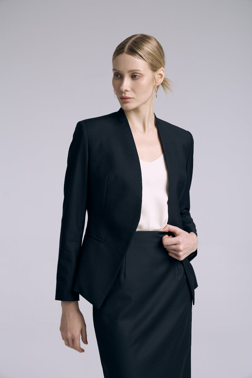 EV LéSuit™ Yale Black Collarless Blazer
