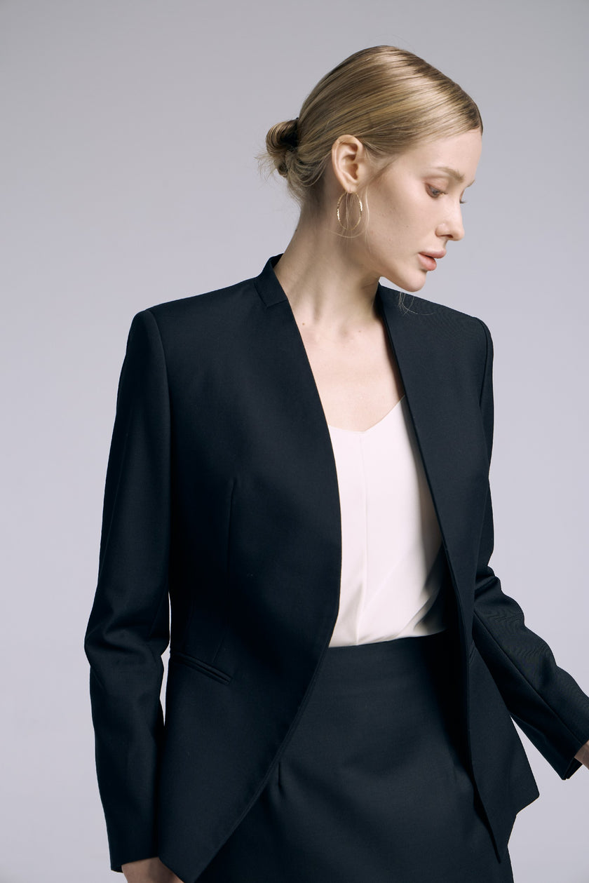 EV LéSuit™ Yale Black Collarless Blazer