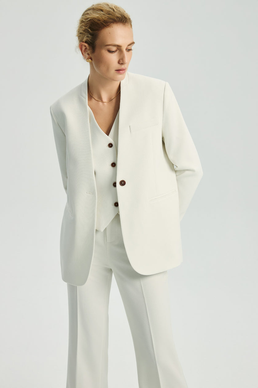 EV LéSuit™ White Removable Inner Vest Blazer