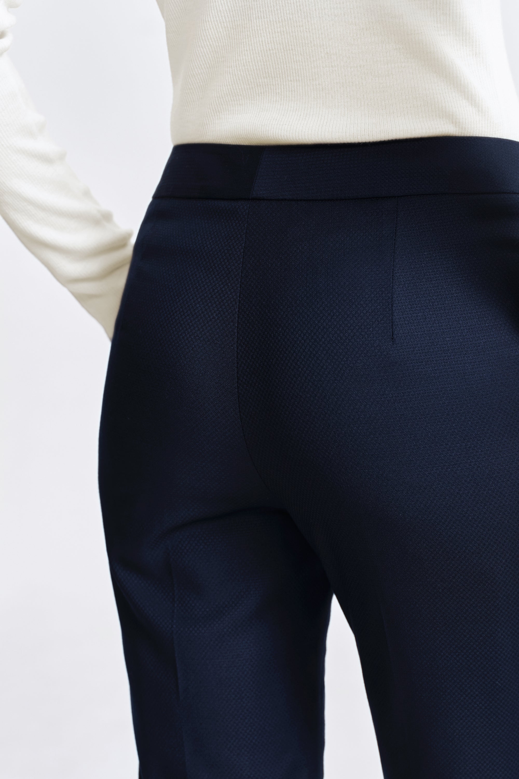 TieForHer - LC ELENA™ Tailored Slim-fit Cropped Trousers - Dark Blue Honeycomb Pattern - Trouser