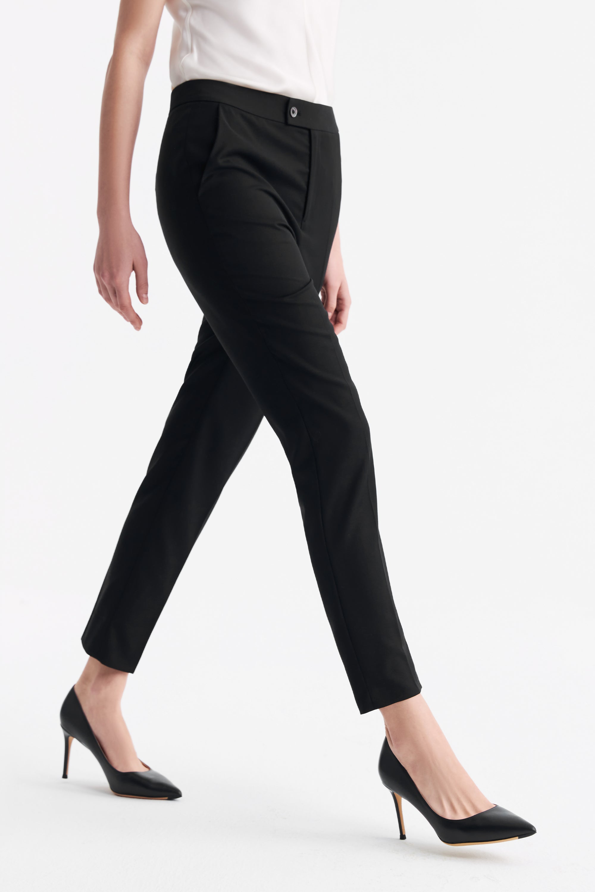 TieForHer - LC ELENA™ Tailored Slim-fit Cropped Trousers - Black - Trouser