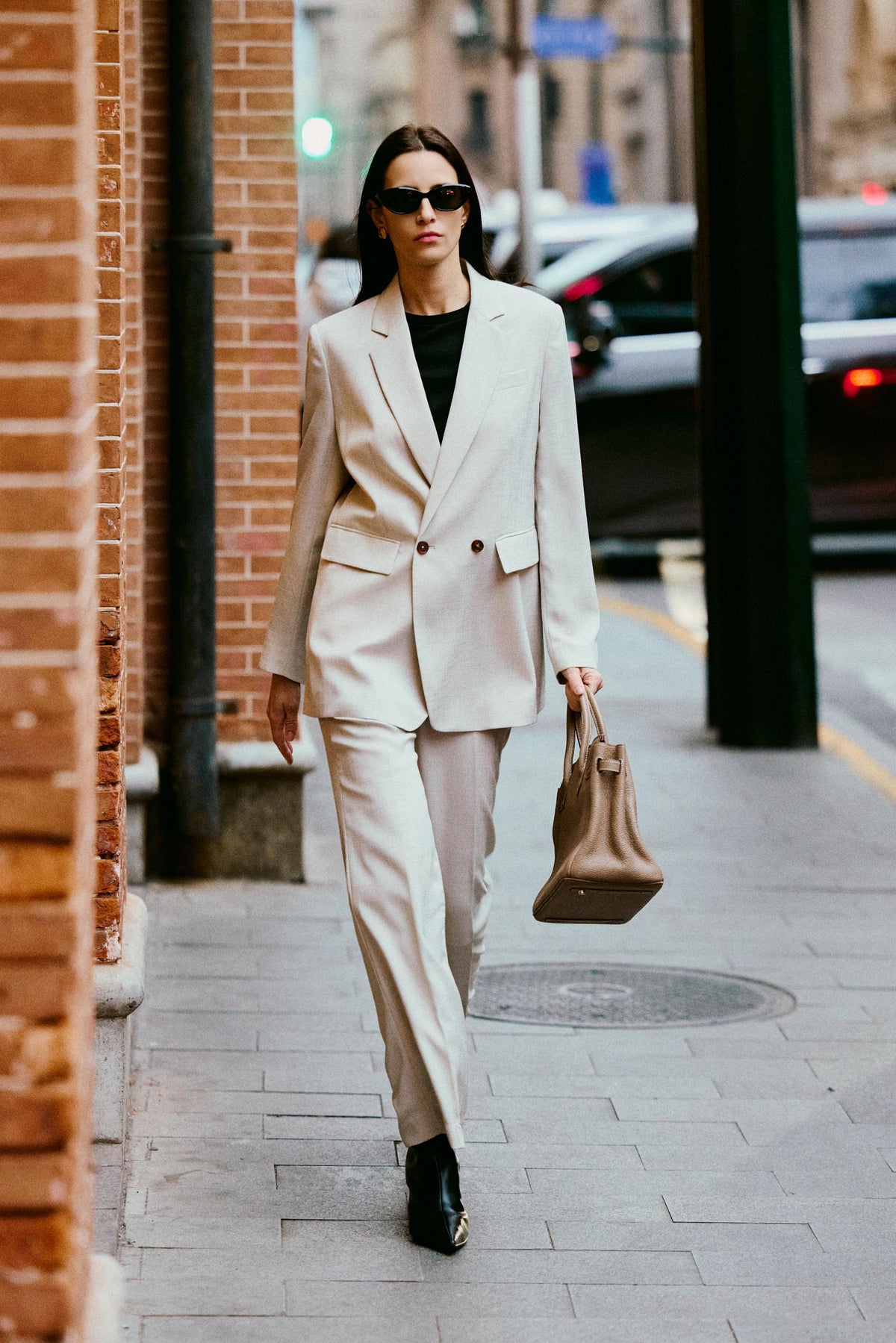 EV LéSuit™ Creamy White Loose-fit Double-breasted Two-button Blazer Styling