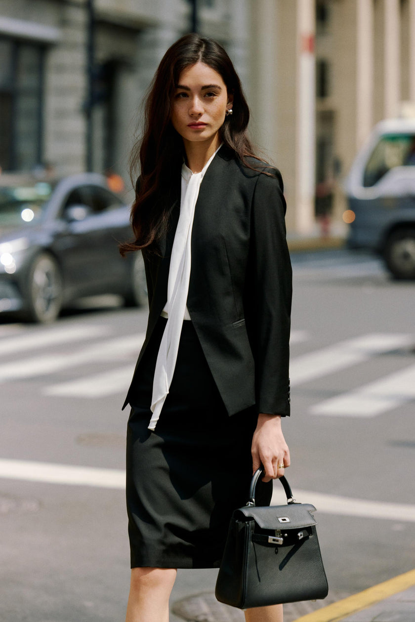 EV LéSuit™ Yale Black Collarless Blazer