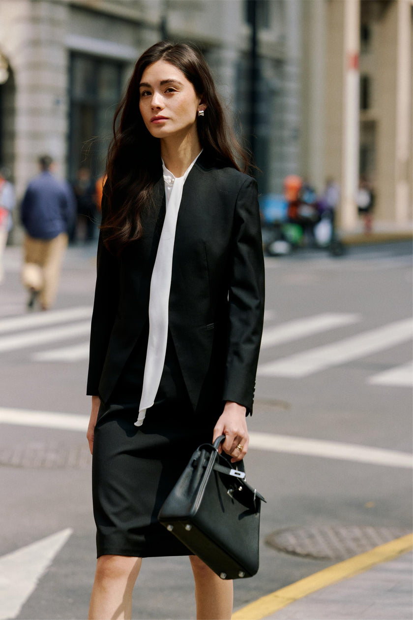 EV LéSuit™ Yale Black Collarless Blazer
